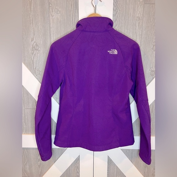 B15.26 The North Face AMVX Purple Windproof & Waterproof Apex Bionic Jacket - Picture 9 of 9